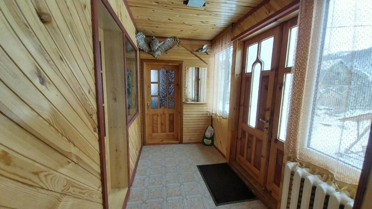 Затишний Дім Villa Iaremcea Exterior foto